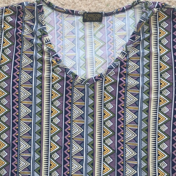 Women’s 1X Top - Picture 4 of 10